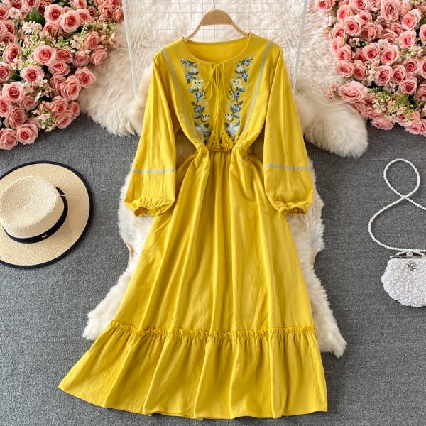 National Style Vintage Embroidery Dress Summer Embroidery New Waist-Tight Slimming Vacation Large Swing Dress - Image 3