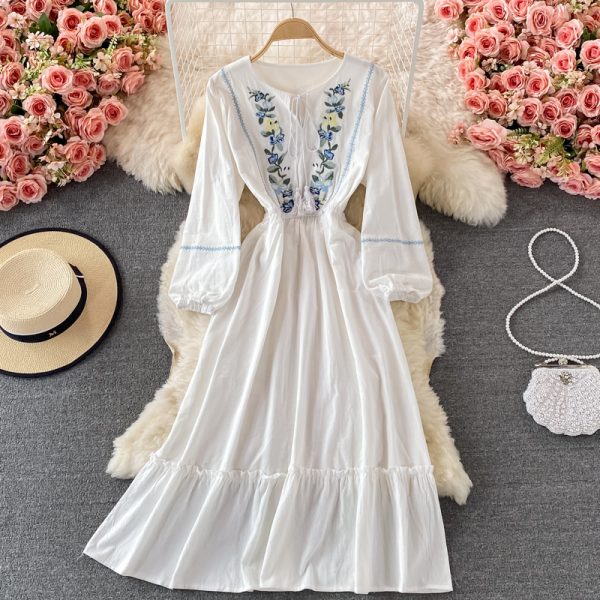 National Style Vintage Embroidery Dress Summer Embroidery New Waist-Tight Slimming Vacation Large Swing Dress - Image 4