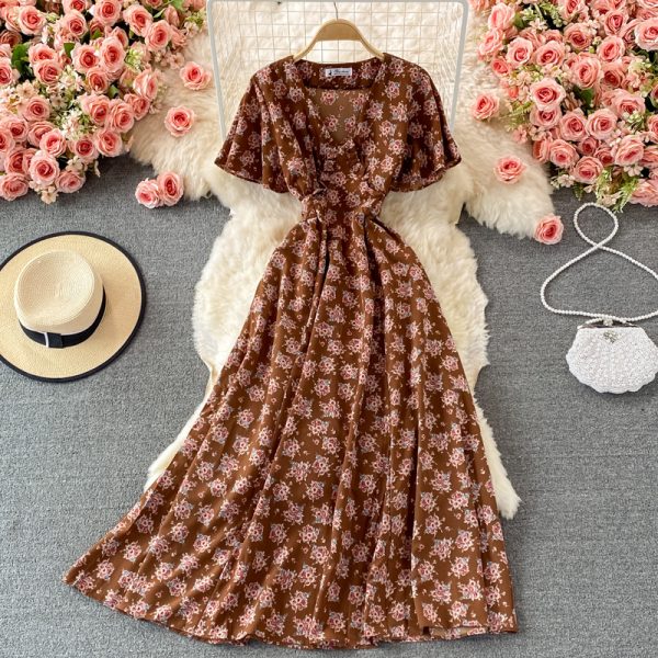 V-neck Floral Dress for Women Summer New French Style Retro Waist-Controlled Slimming Temperament Ethereal Swing Dress - Image 4